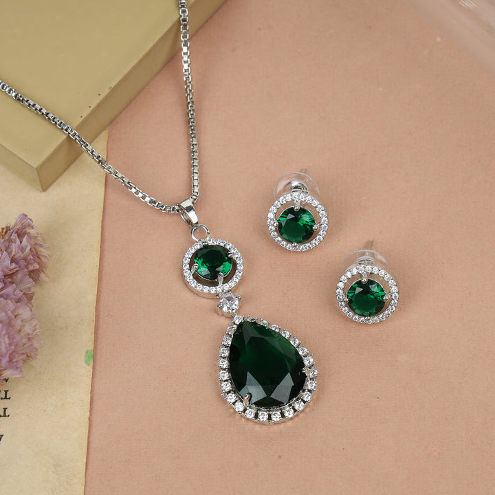 Beautiful Zircon Pendant Set