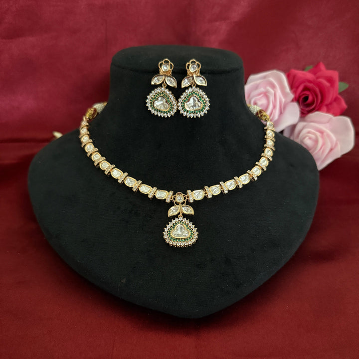 Elegant Gold Plated Kundan Necklace Set
