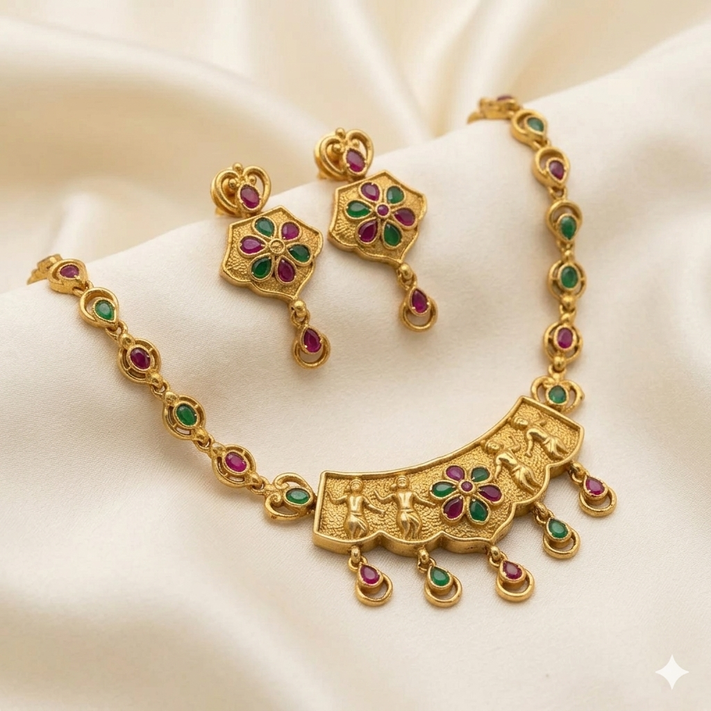 Elegant Antique Necklace Set