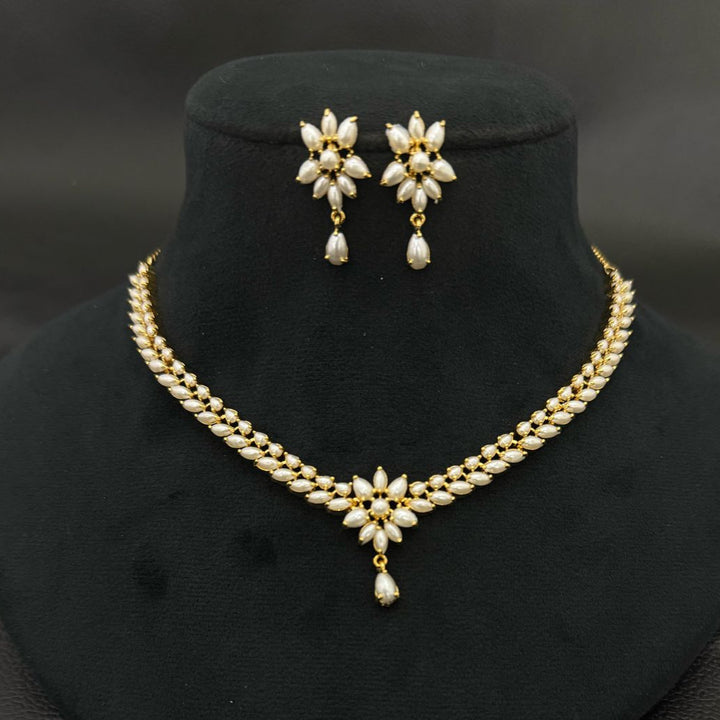 Pearl Necklace Set