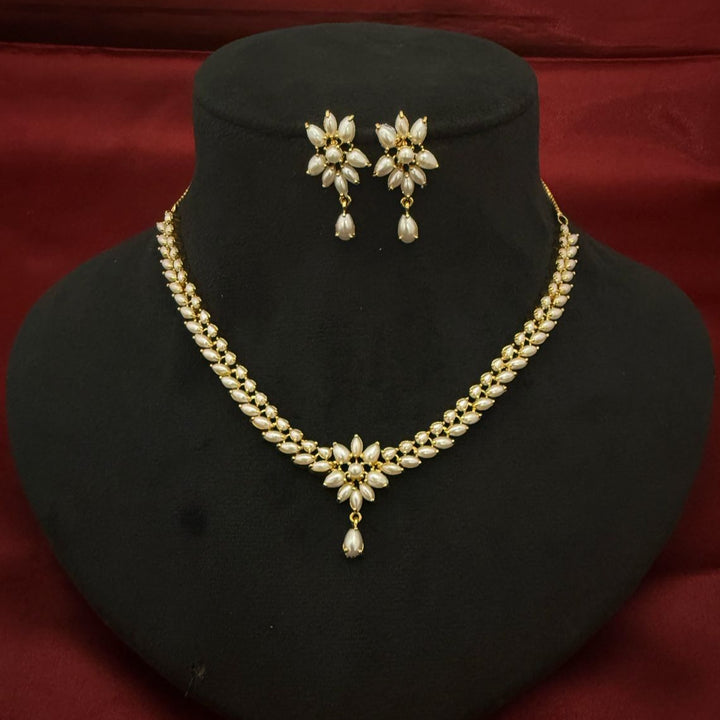 Pearl Necklace Set