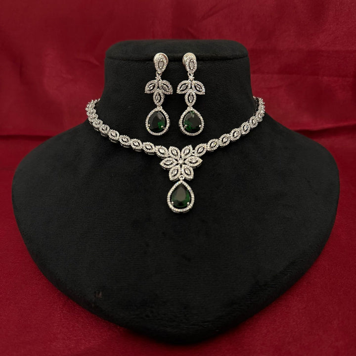 Flower Design Zircon Necklace Set