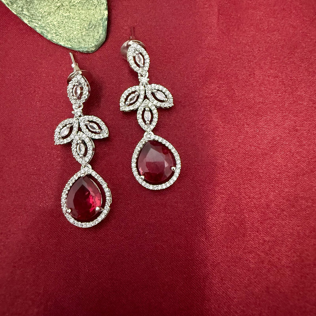 Flower Design Zircon Necklace Set