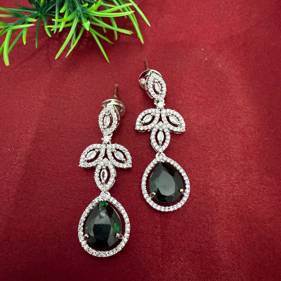 Flower Design Zircon Necklace Set