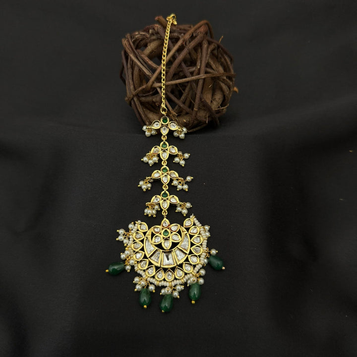 Beautiful Design Kundan Maang Tikka