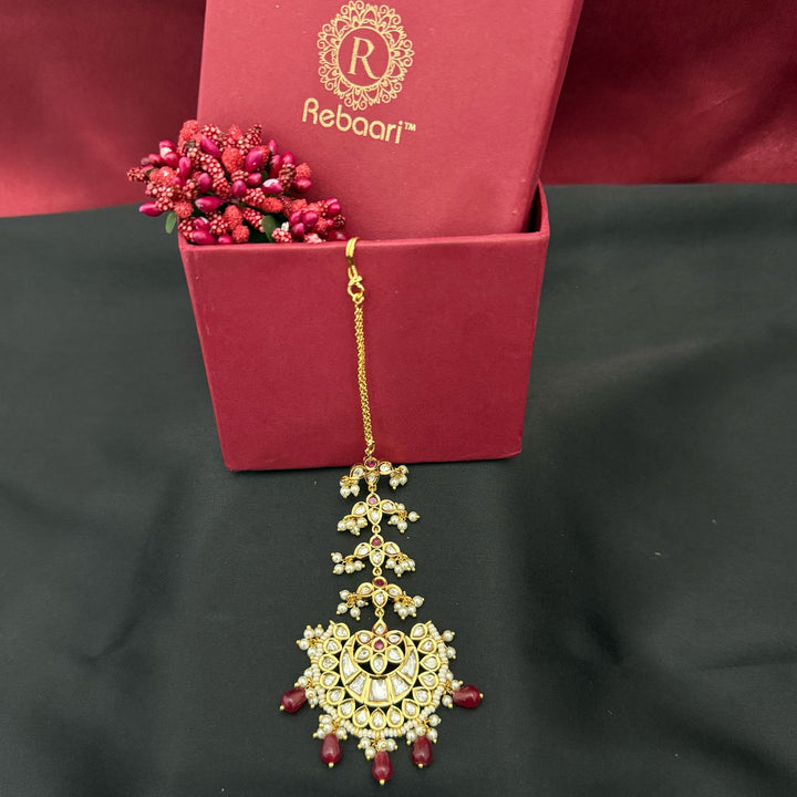 Beautiful Design Kundan Maang Tikka