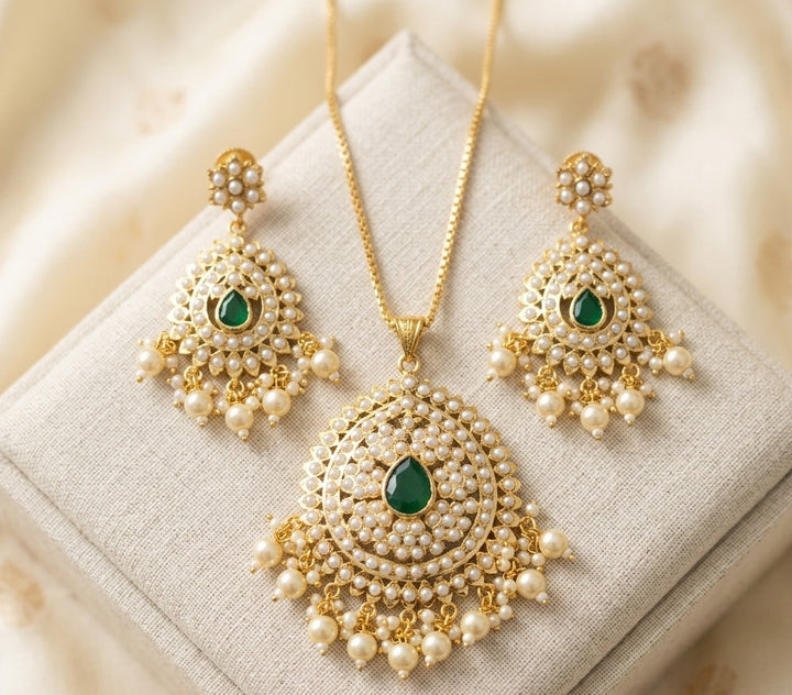 Pearl Jadaau Pendant Set