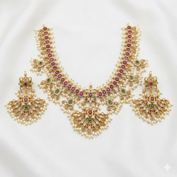 Elegant Necklace Set With Earrings