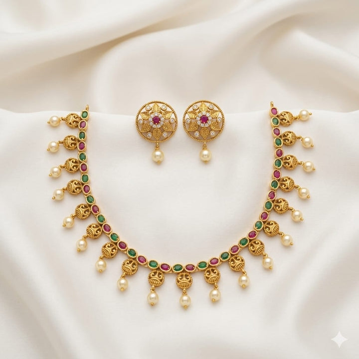 Antique Necklace Set With Studs