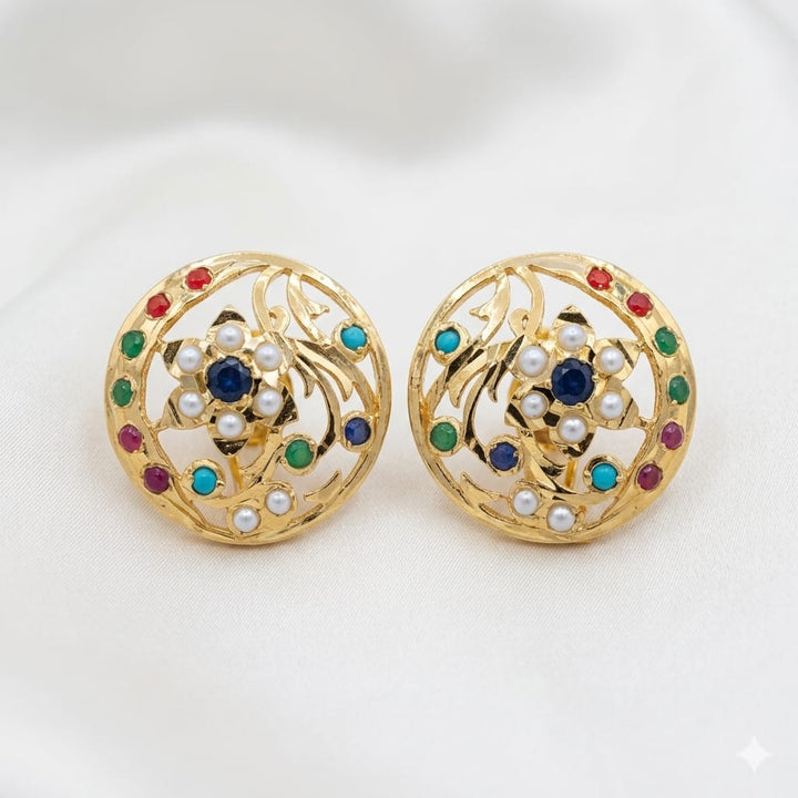 Small Round Pearl Studs