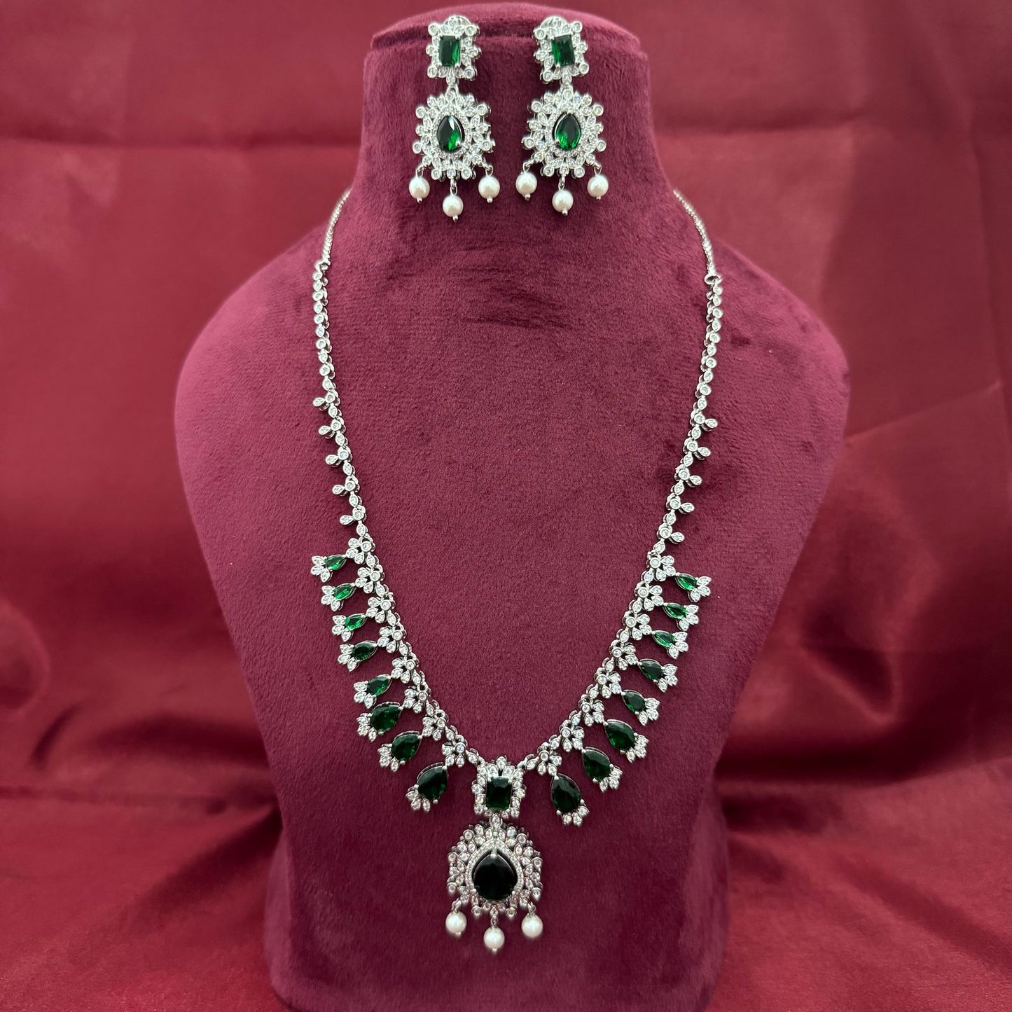 Classic Zircon Necklace Set