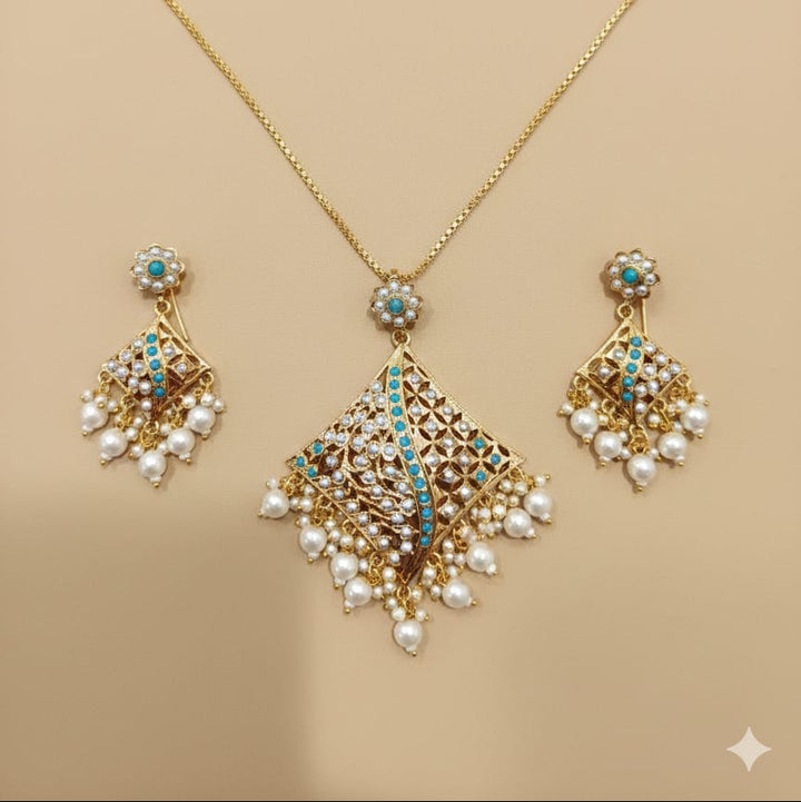 Light weight Jadau Pendant Set