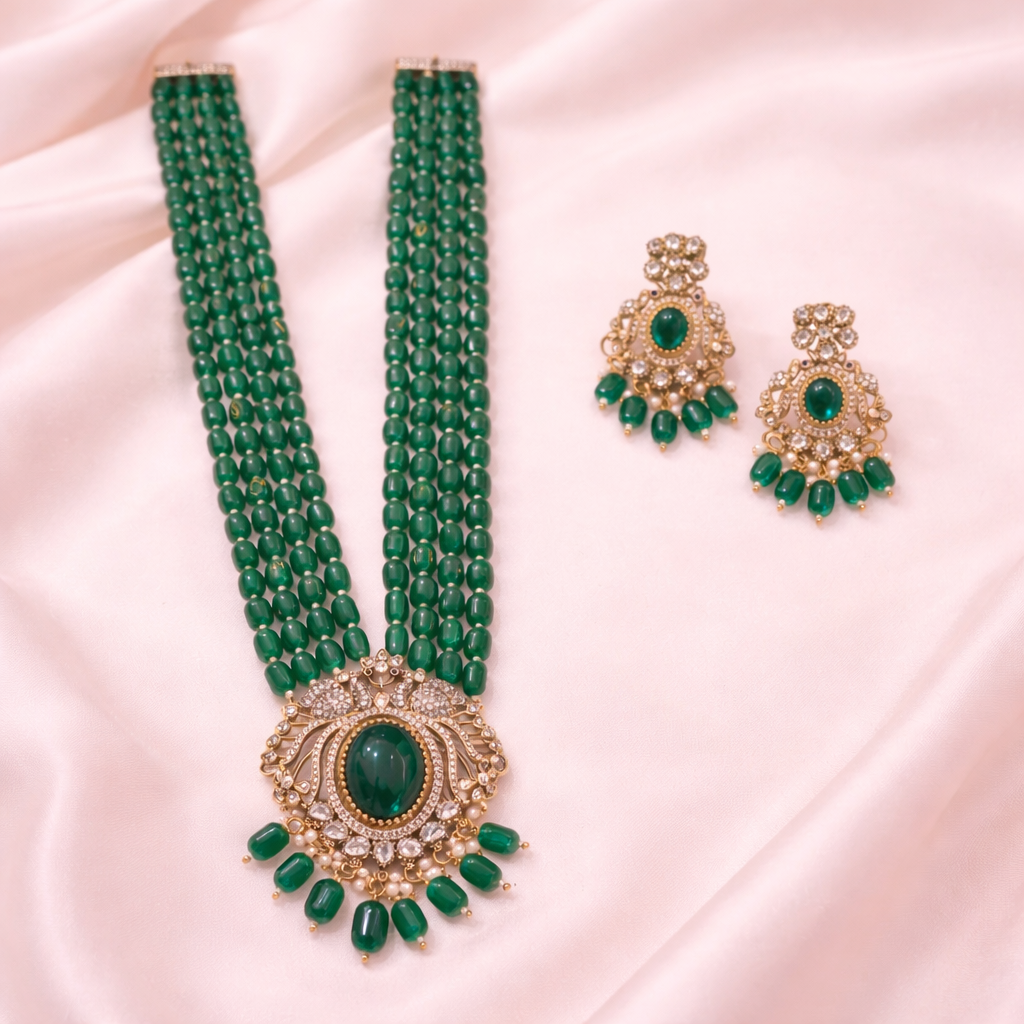 Green Pendant with Beads Mala