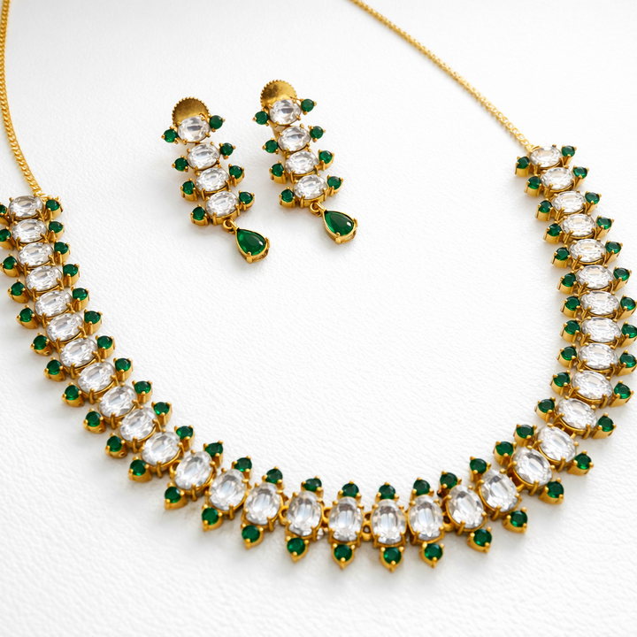 Classy Kundan Necklace Set