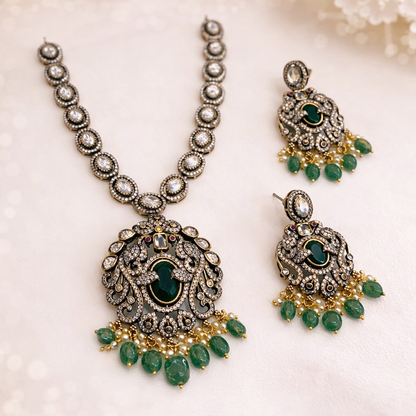 Victorian Finish AD Stones Pendant Necklace