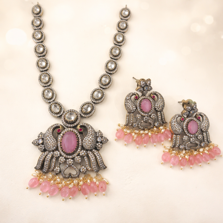 Victorian Single layer necklace