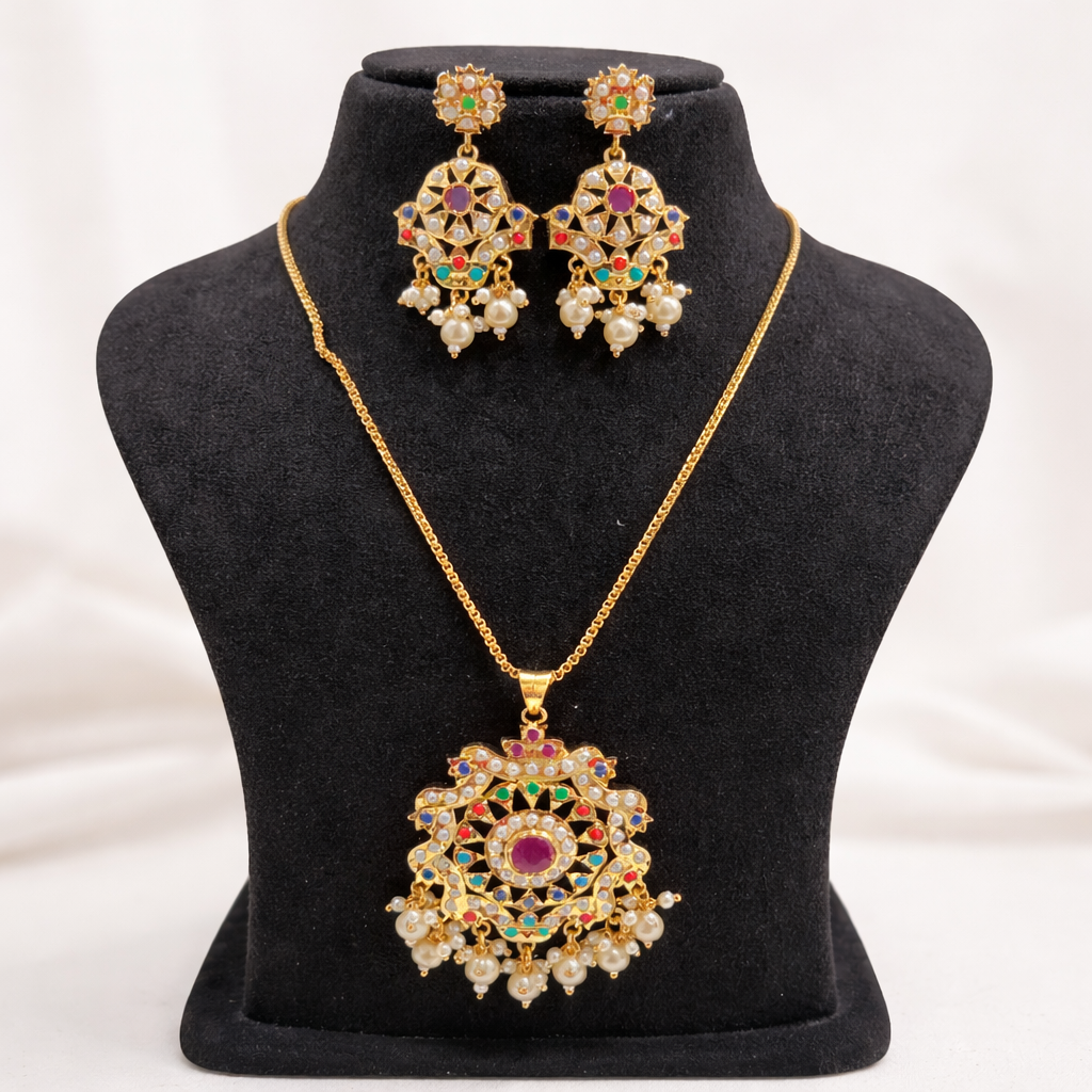 Pendant Necklace Set