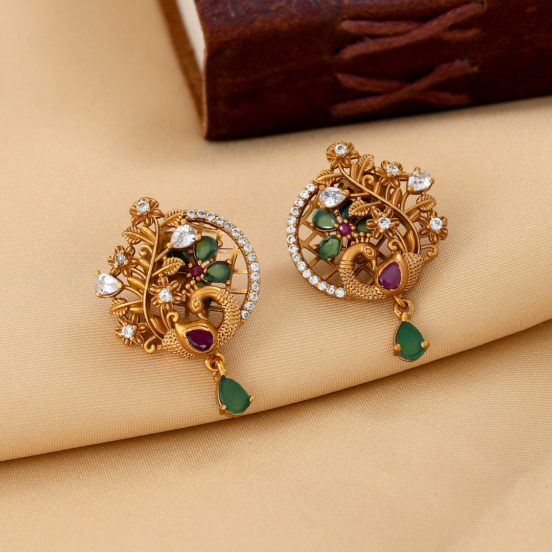ANTIQUE STUD EARRING