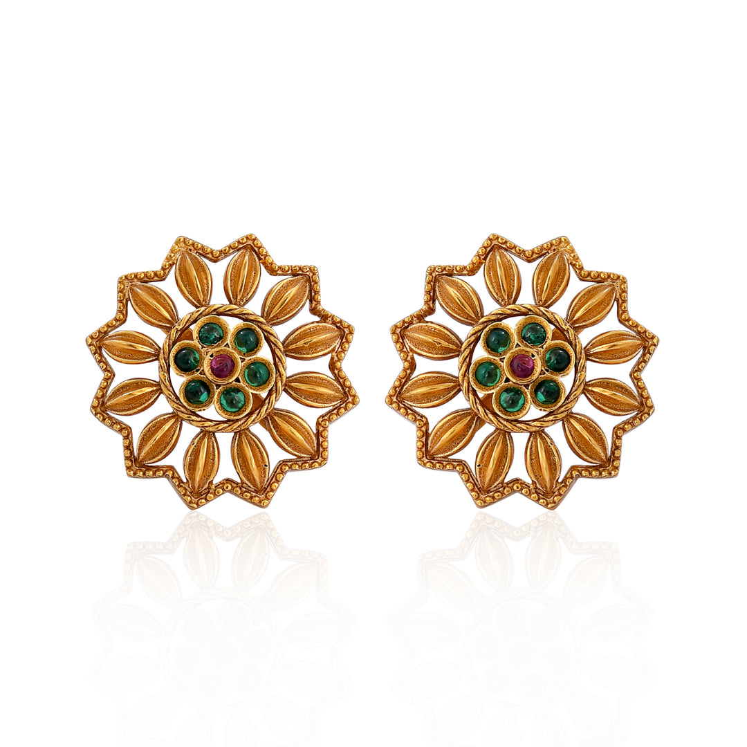 ANTIQUE STUD EARRING