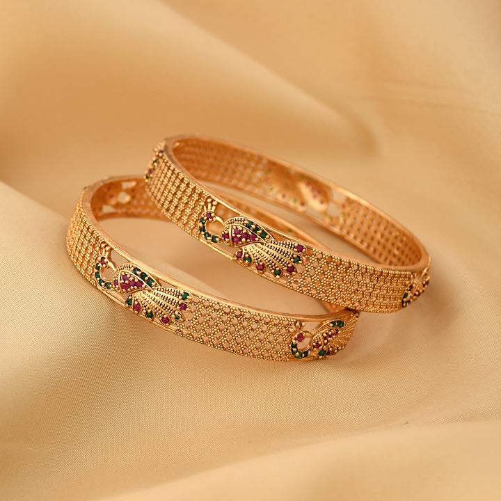South Indian Trendy Gold Bangles