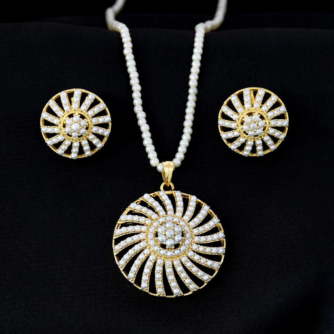 Round Shape Semi-Precious Pendant Set