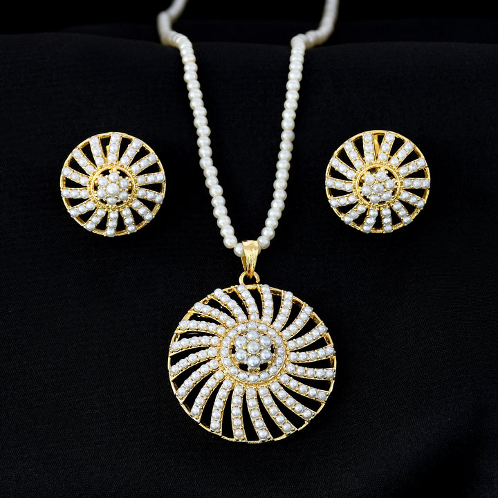 Round Shape Semi-Precious Pendant Set