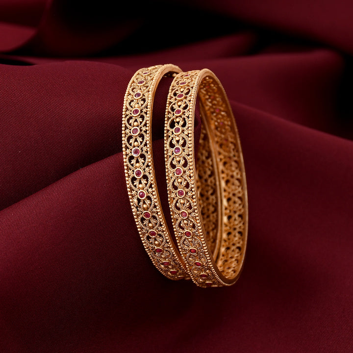 SOUTH INDIAN TRENDY GOLD BANGLES
