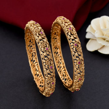 Gokhru on sale gold bangles